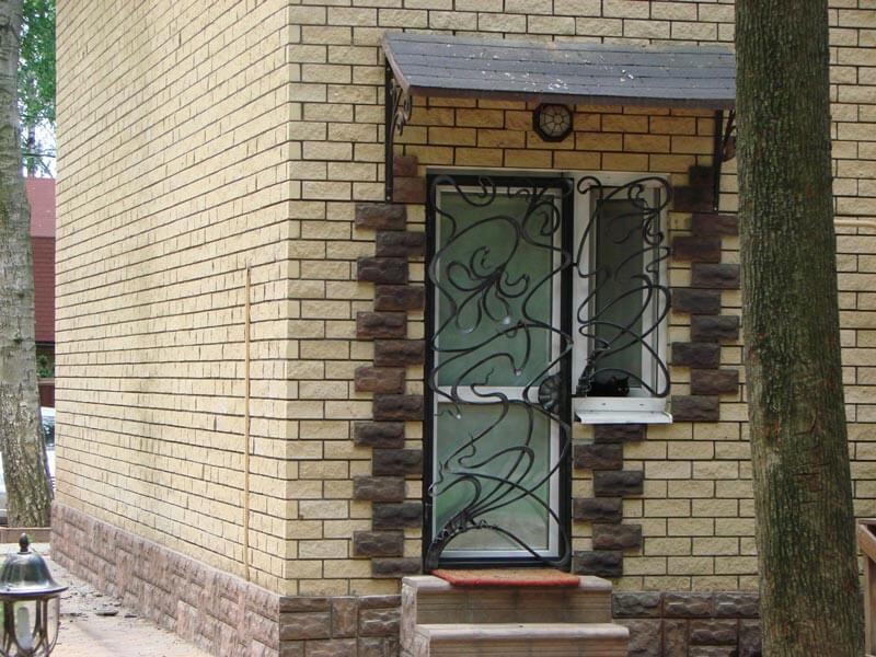 Кованая решетка на окна Фото 064