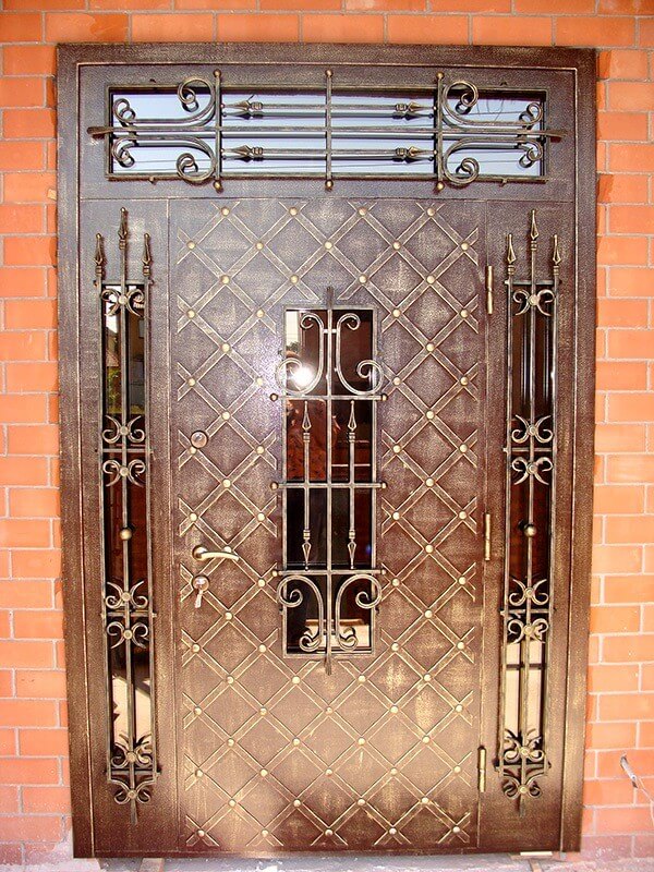 Кованые решетки на двери Фото 045