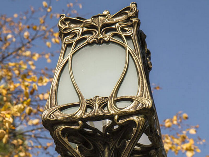Кованый фонарь покрыт WS Patina золотая бронза